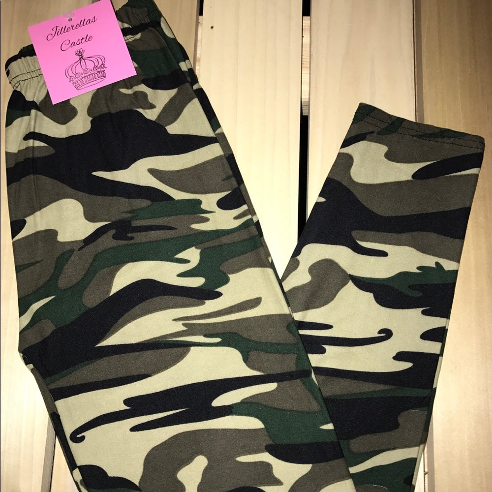 Leggings Green Camo One Size Buttery Soft New