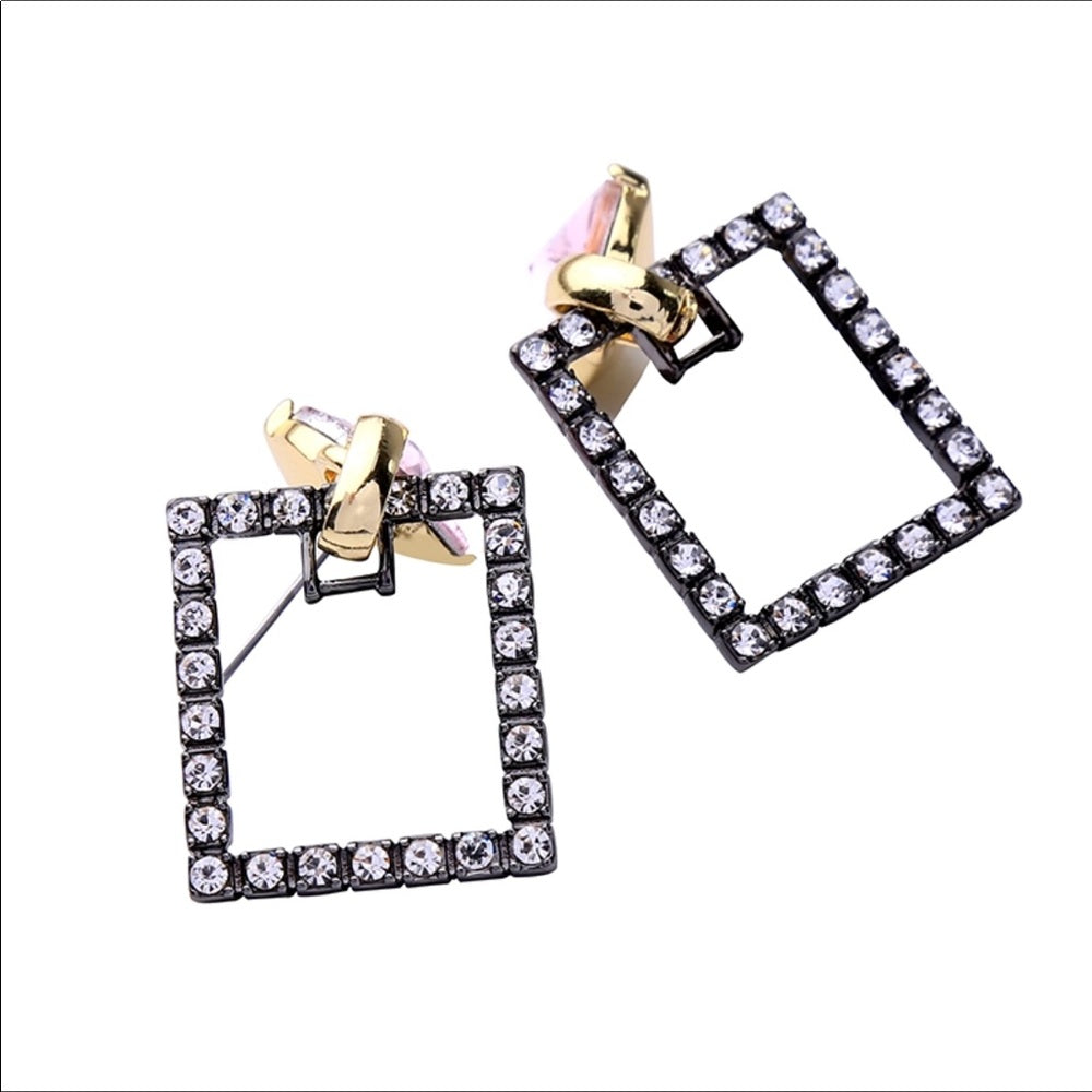 Swarovski Square Lavender Earrings New With Tags
