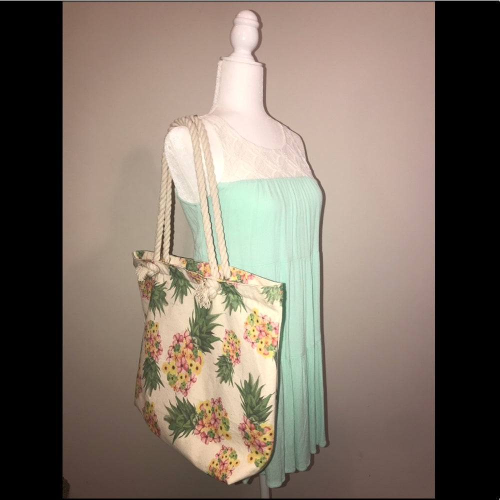 Pineapple Beach Bag Tote Carryall New With Tags