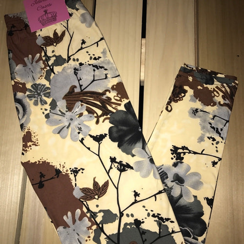 Curvy Plus Leggings Floral Butter Cream New