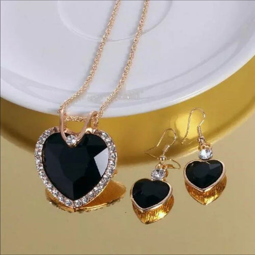 Australian Ebony Heart Necklace Earrings Set